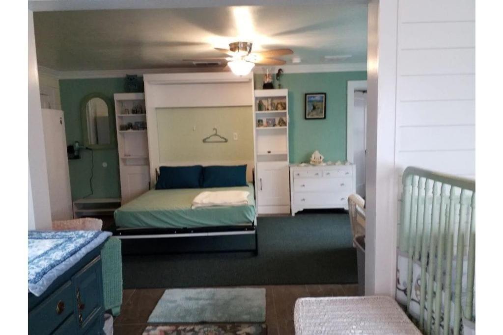 1 Mile To Fort Sill! The Carolebelle Cottage Sleeps 8 With Hottub,Grills,Firepit ลอว์ตัน ภายนอก รูปภาพ